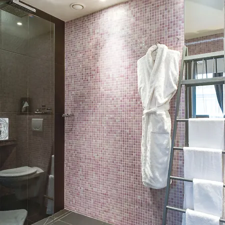 Ze Hotel Parigi