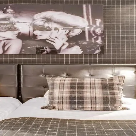 Hotel Ze Parigi